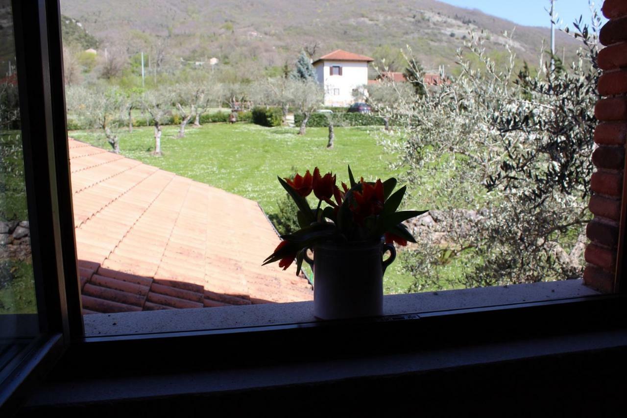 Agriturismo Il Castagneto Padula Exterior photo