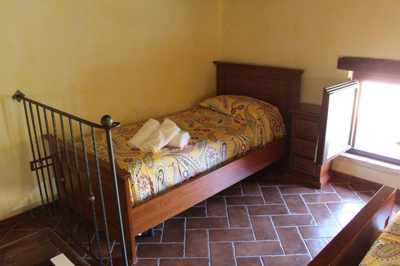 Agriturismo Il Castagneto Padula Exterior photo