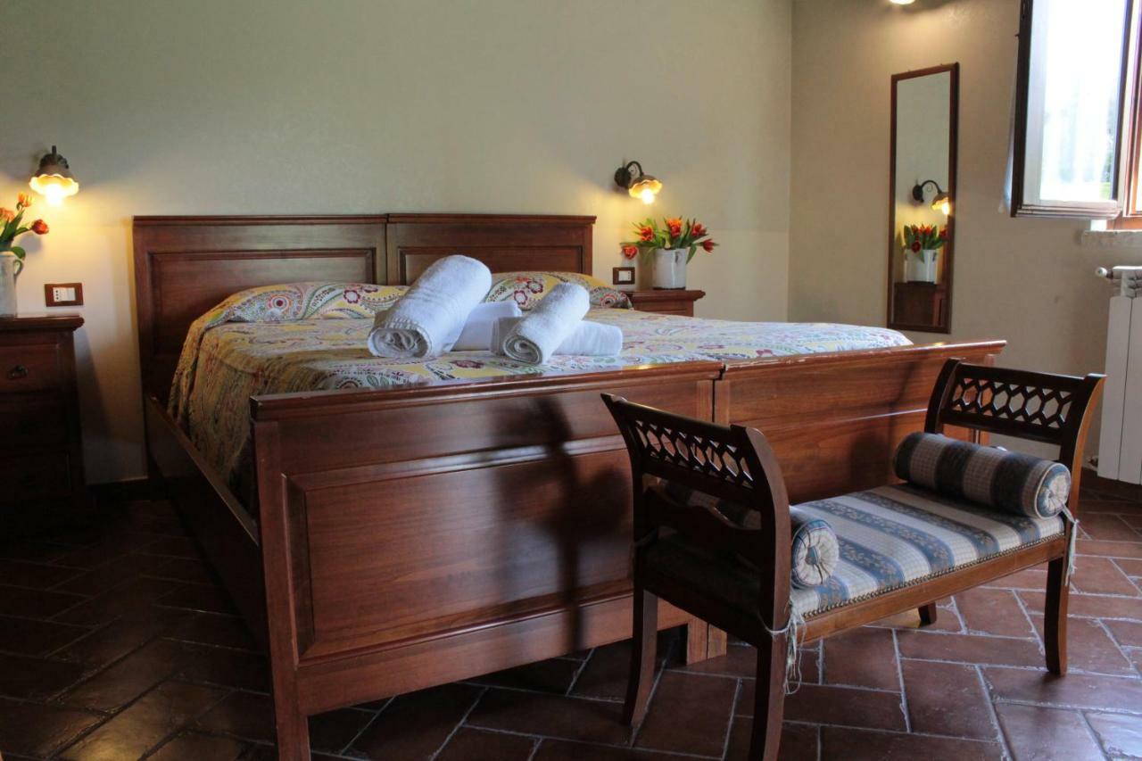 Agriturismo Il Castagneto Padula Exterior photo
